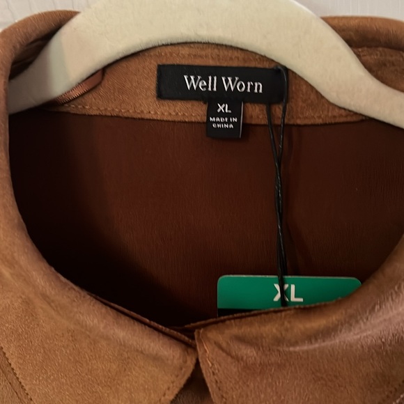 Brand new w/ tags . Brown suede like material. Very soft snap front. - Picture 3 of 6